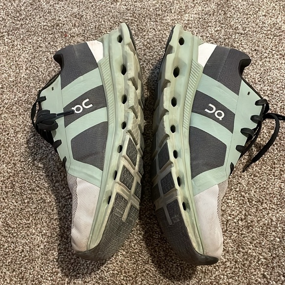 On Cloud Cloudrunner Frost | Aloe Unisex - Picture 3 of 8